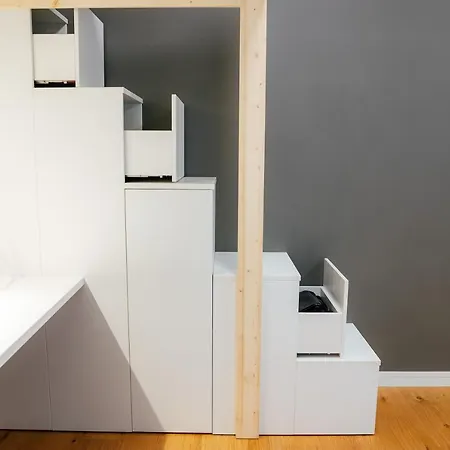 Quiet Loft With Ac Location New リガ