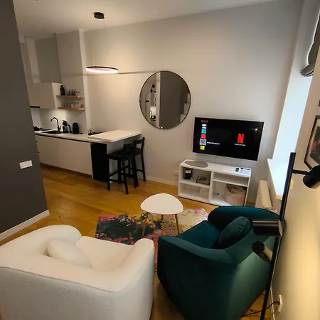 Quiet Loft With Ac Location New * リガ